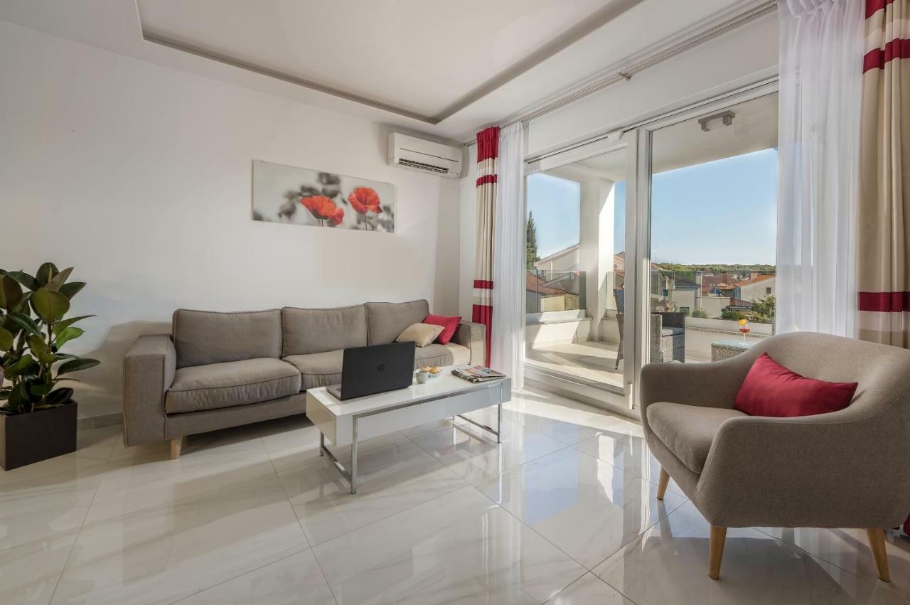 Viras Luxury Holiday Pula Luaran gambar