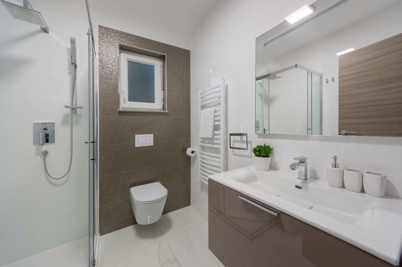 Viras Luxury Holiday Pula Luaran gambar