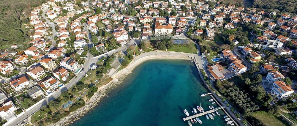 Viras Luxury Holiday Pula Luaran gambar